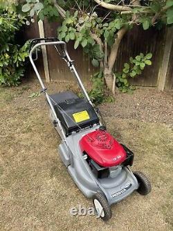Honda HRB425 Self Propelled Petrol Lawn Mower with Roller