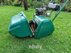 Qualcast Classic Petrol 35s Cylinder Self Propelled Lawnmower